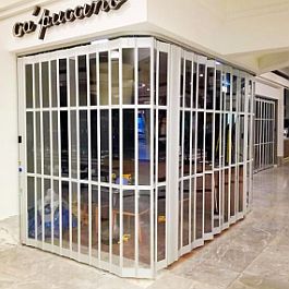 a 90-degree curve ina sliding shutter