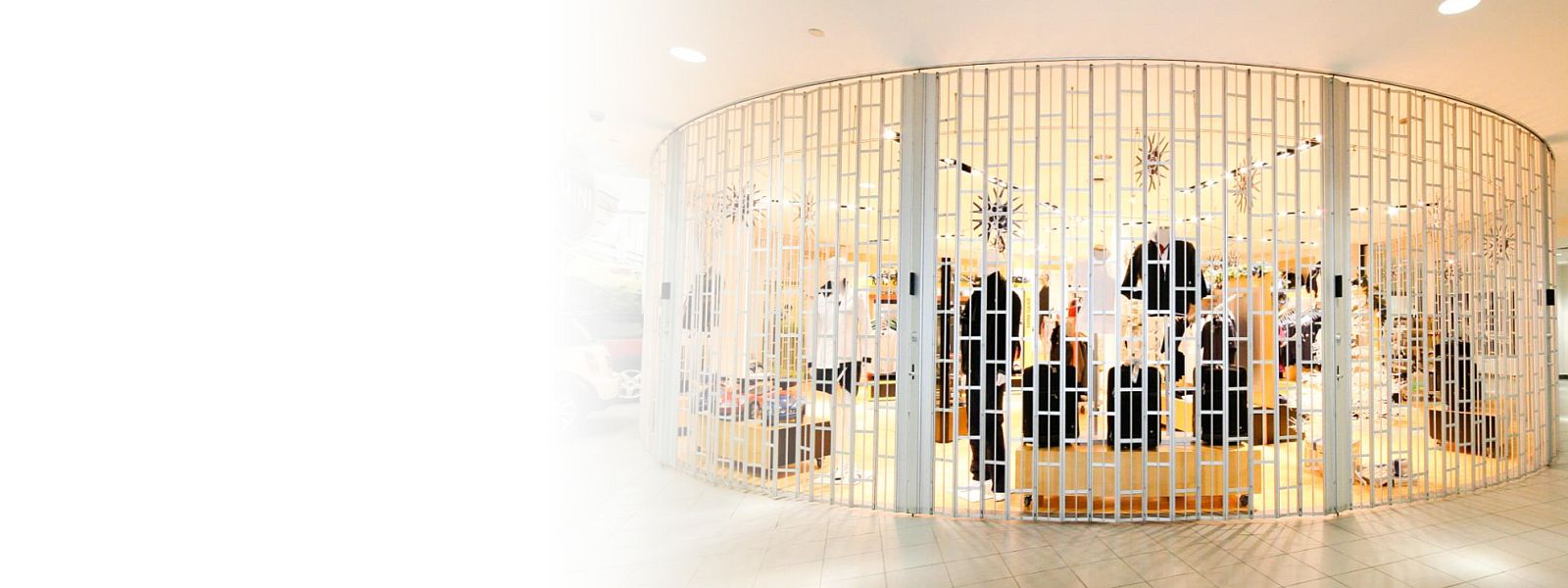 A horizontally sliding security shutter